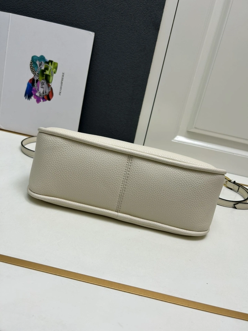 Prada Top Handle Bags 4224-0915