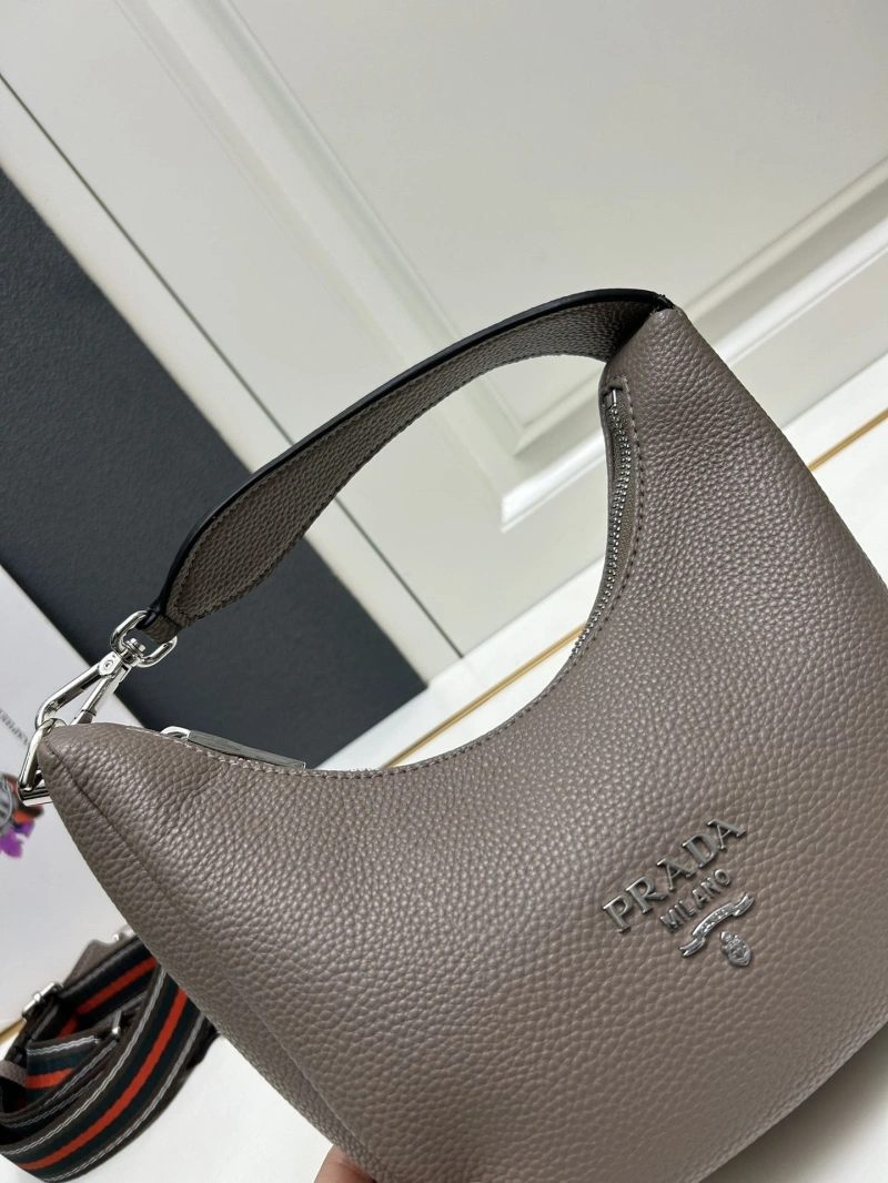 Prada Top Handle Bags 4224-0919