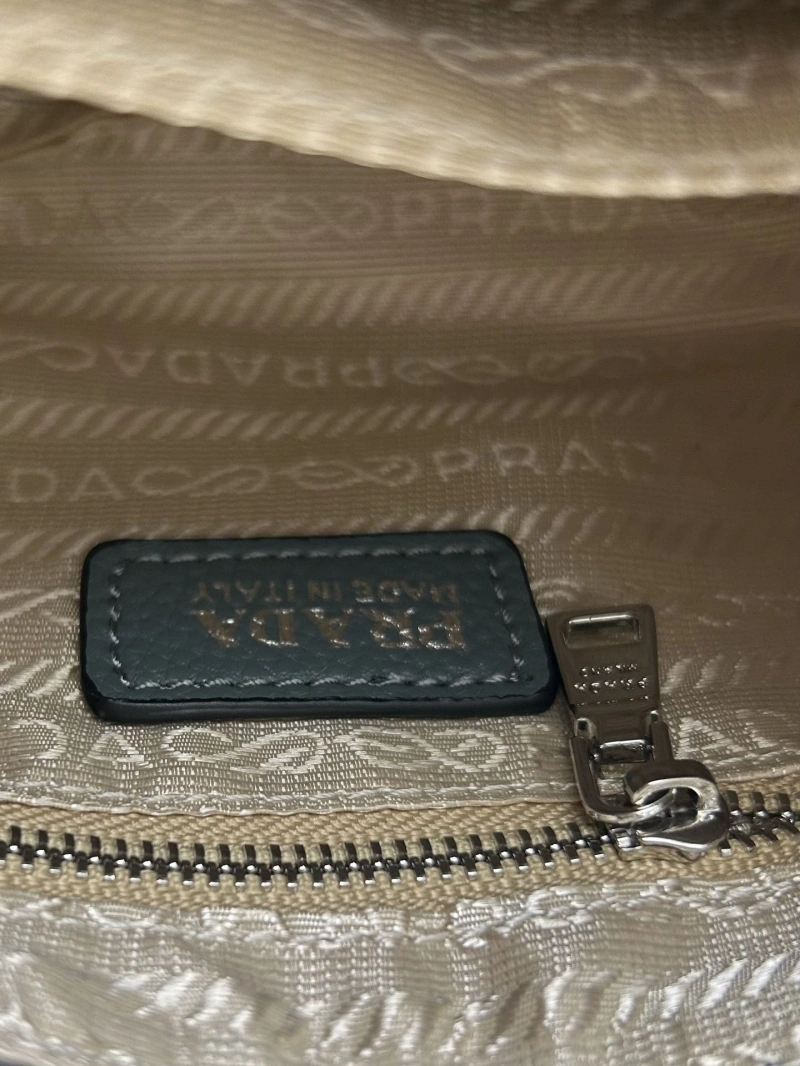 Prada Top Handle Bags 4224-0921