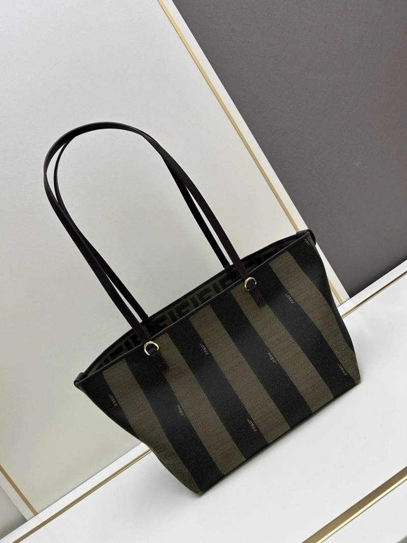 Fendi Shopping Bags 4224-0951