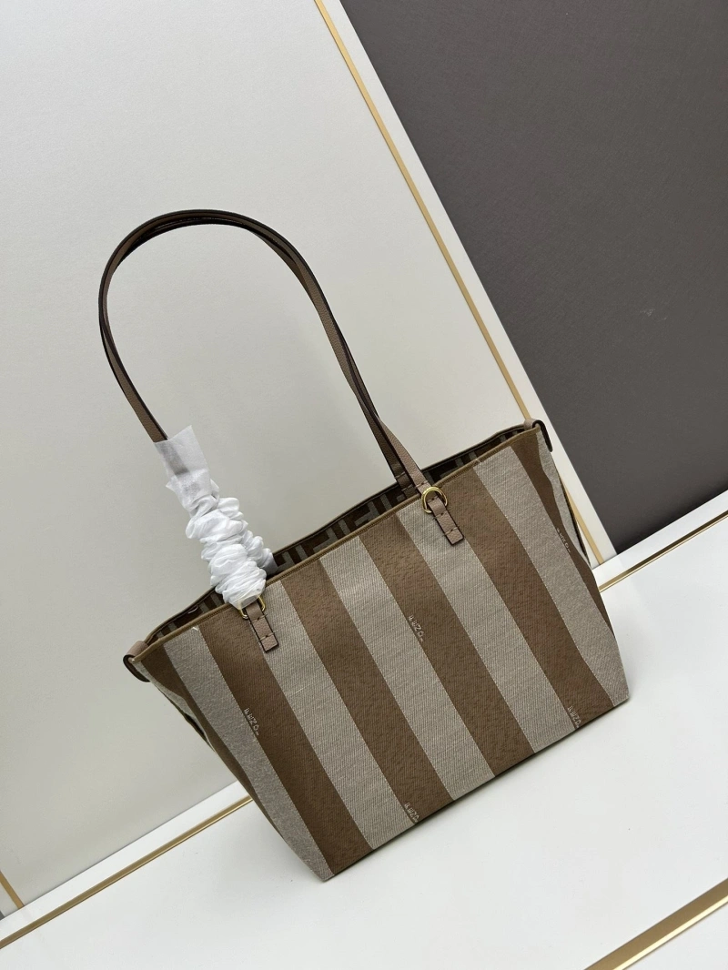 Fendi Shopping Bags 4224-0952