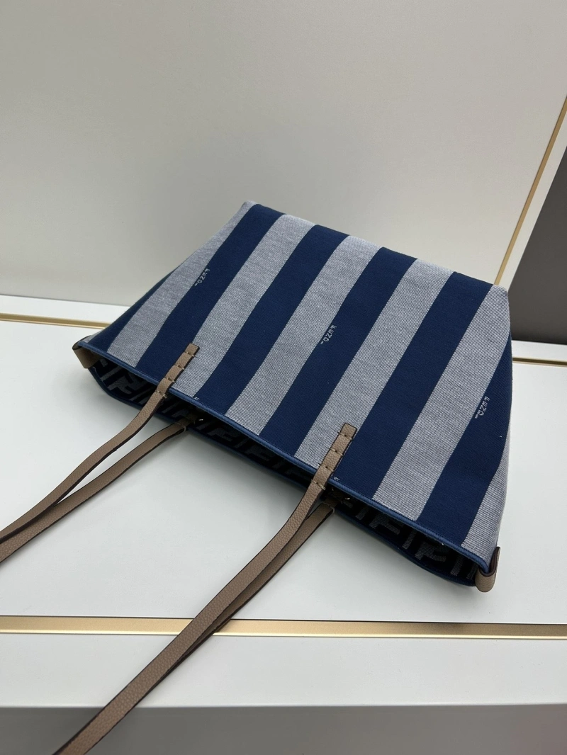 Fendi Shopping Bags 4224-0953