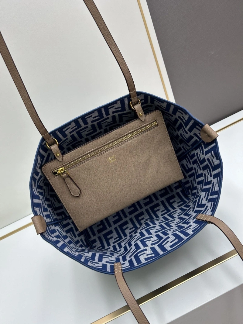 Fendi Shopping Bags 4224-0953