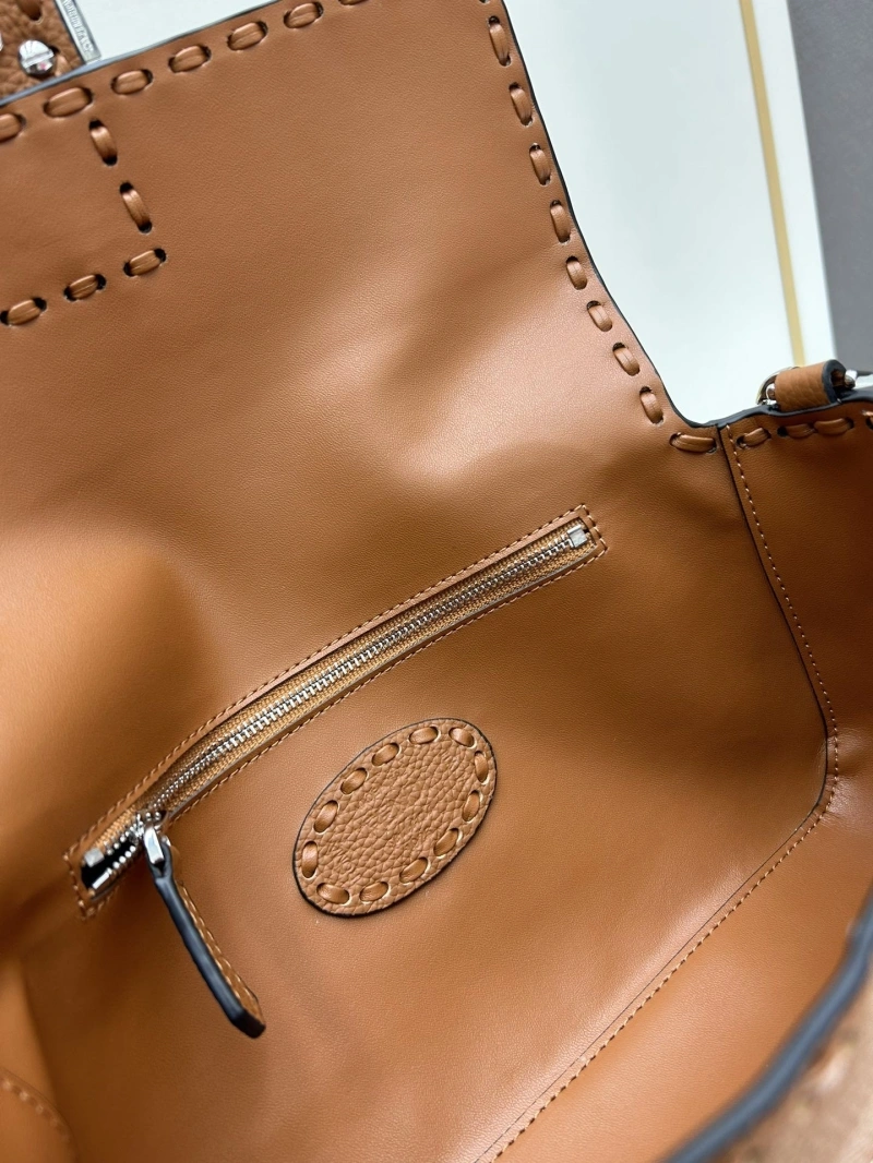 Fendi Baguette Bags 4224-0981