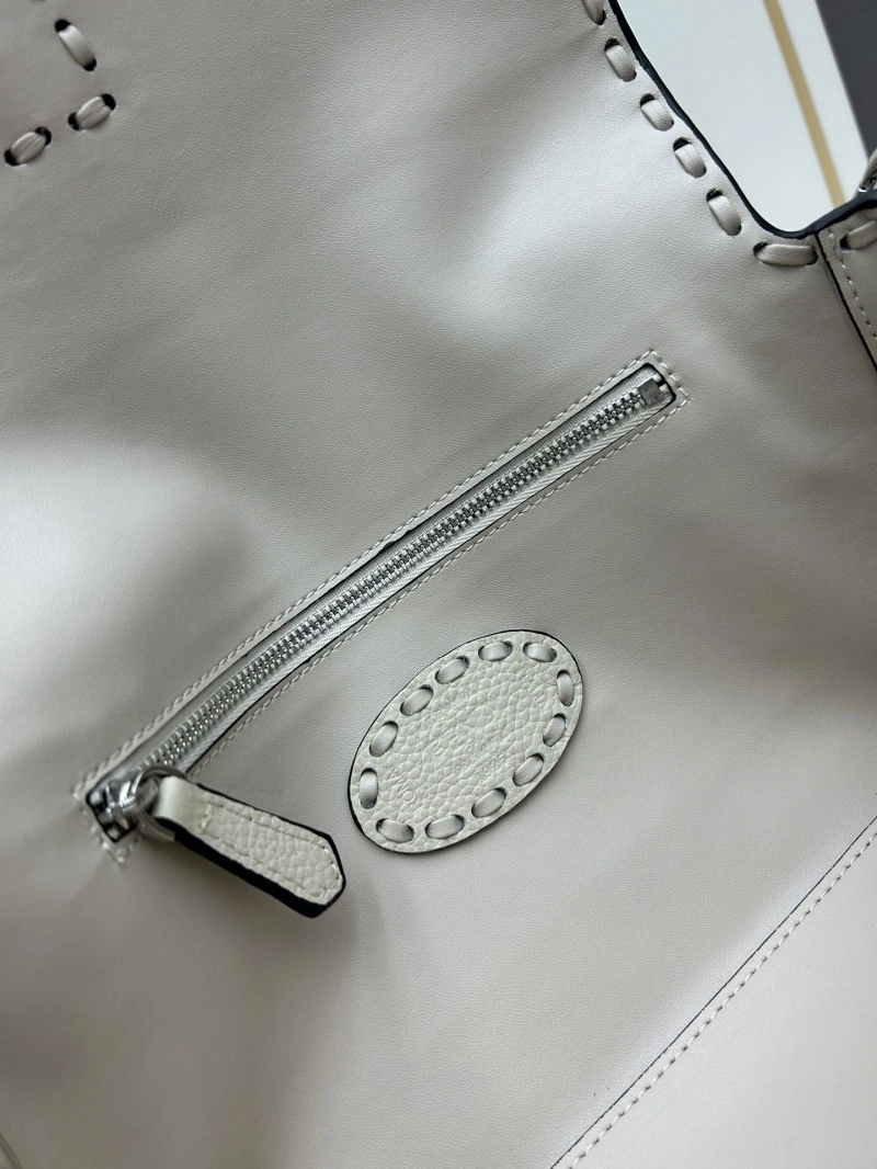 Fendi Baguette Bags 4224-0982