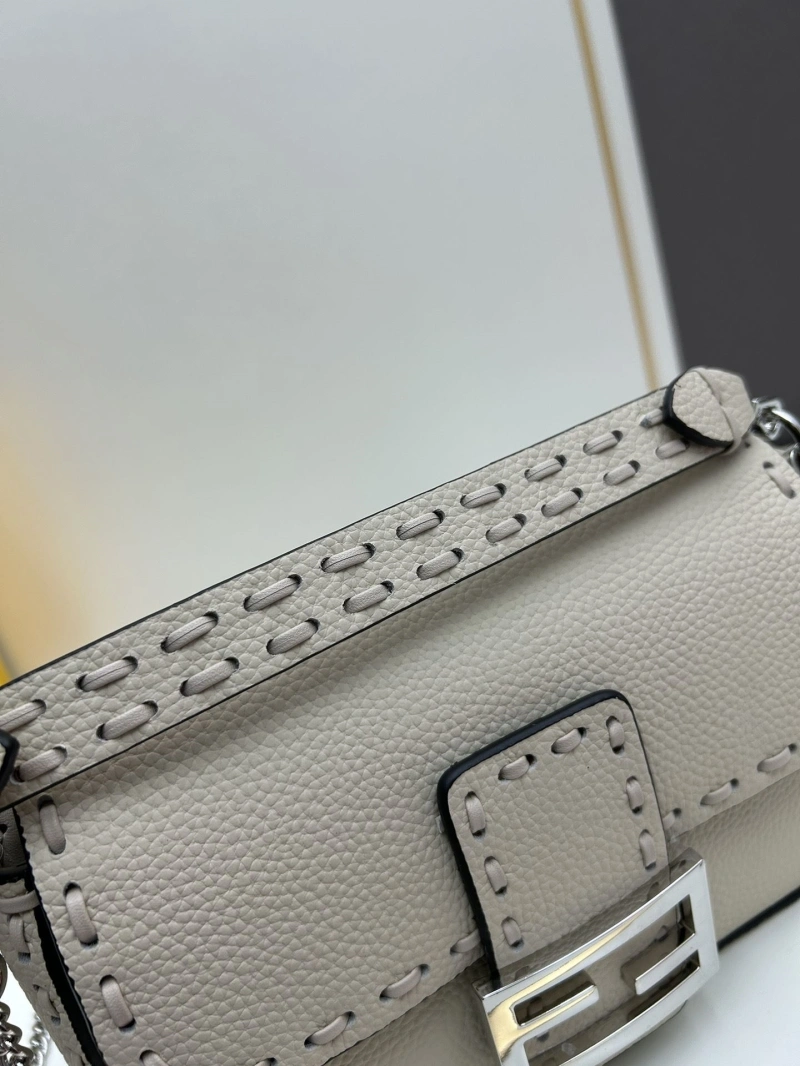 Fendi Baguette Bags 4224-0985