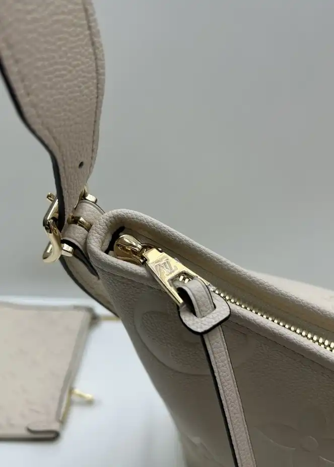 LV Top Handle Bags 4224-0998