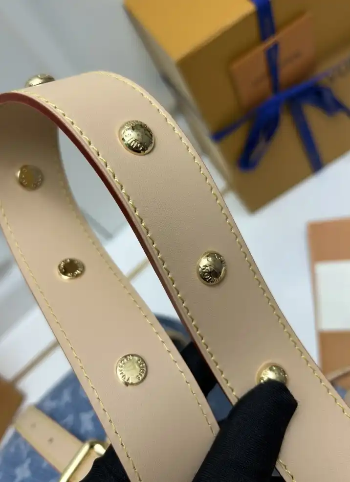 LV Shopping Bags 4224-1010