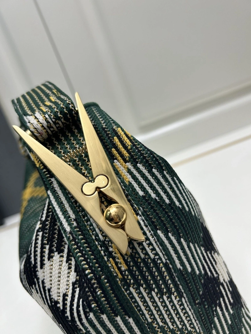 Burberry Top Handle Bags 4224-1103