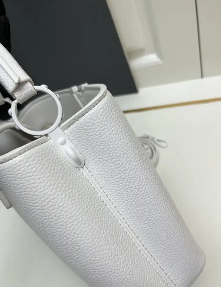 LV Capucines Bags 4224-1381