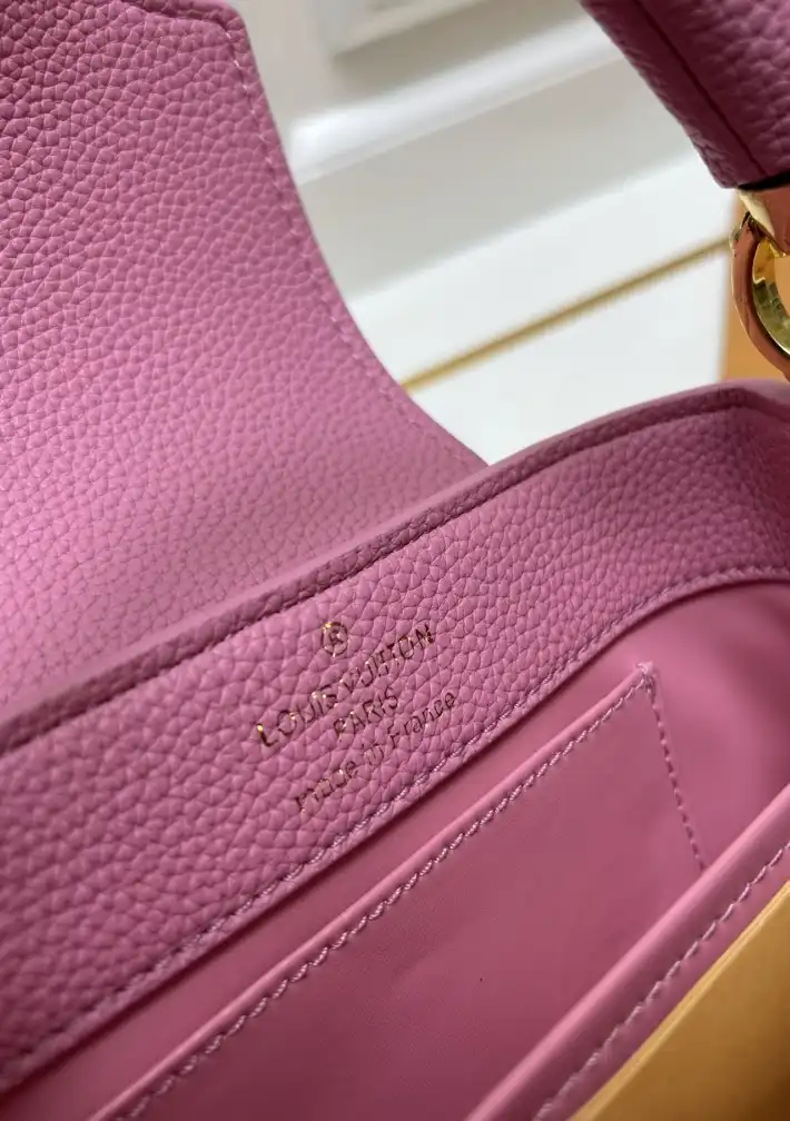 LV Capucines Bags 4224-1388