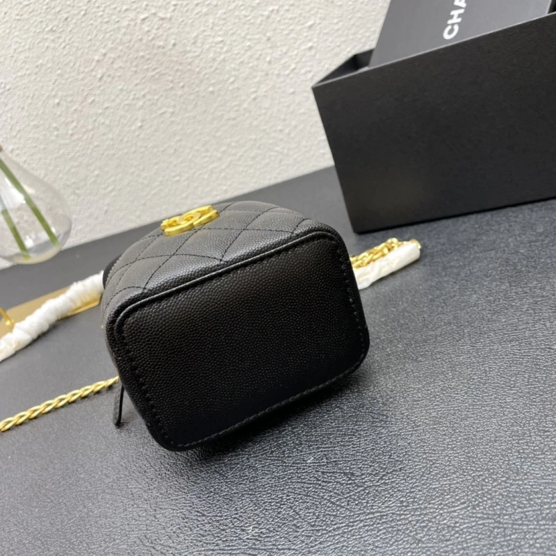 Chanel Cosmetic Bags 4224-1615