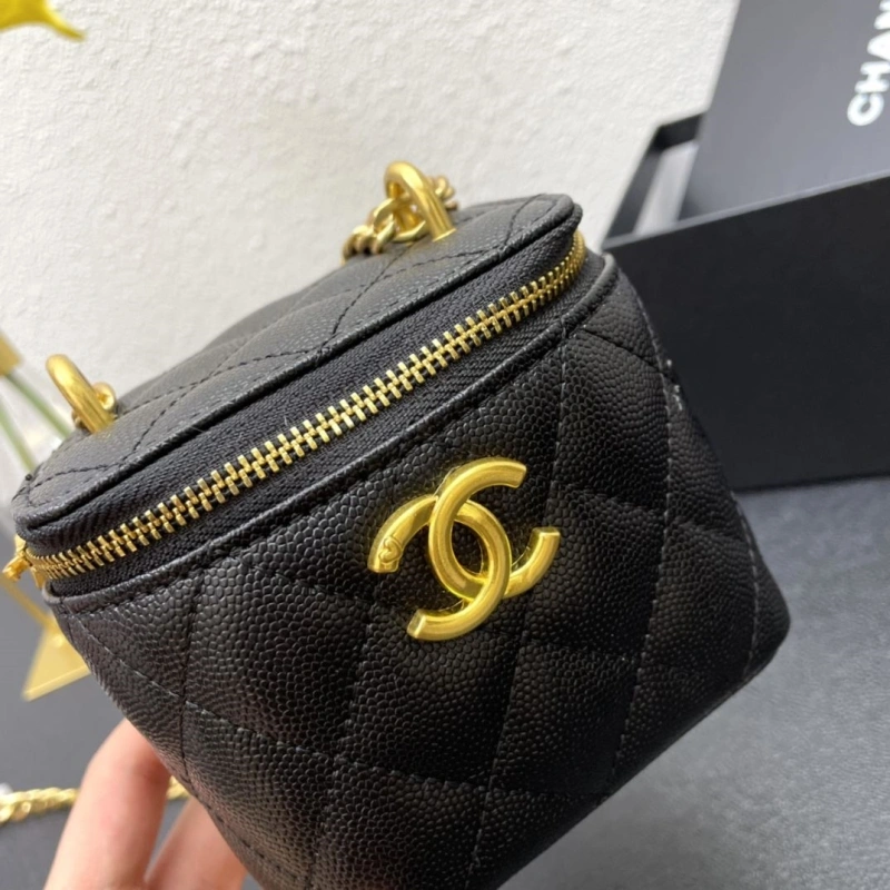 Chanel Cosmetic Bags 4224-1615