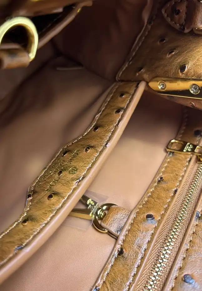 LV Capucines Bags 4224-1770