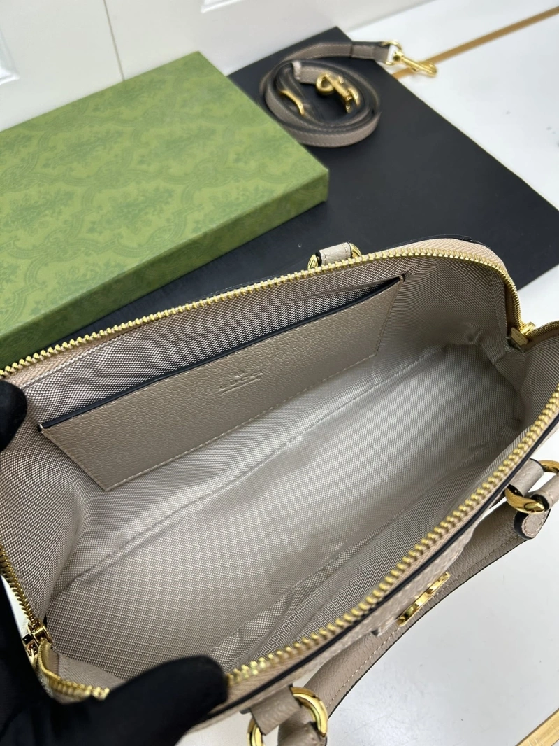 Gucci Top Handle Bags 4224-1821