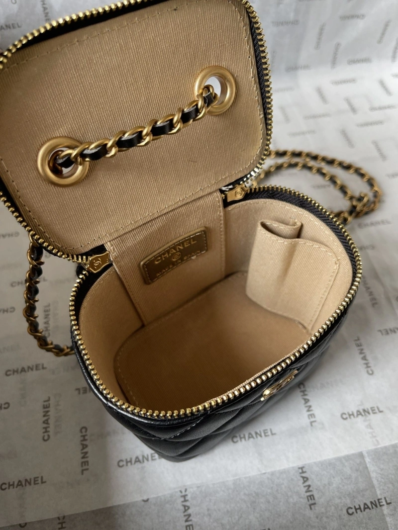 Chanel Cosmetic Bags 4224-1923