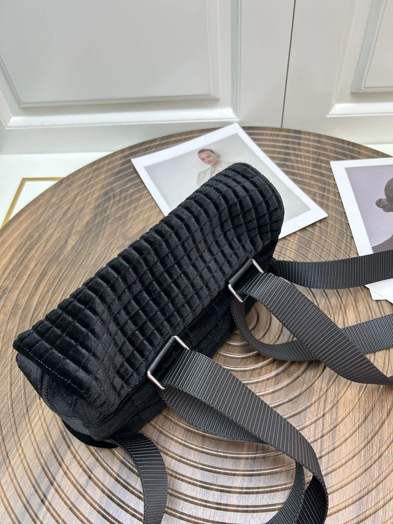 Chanel Backpacks 4224-1953