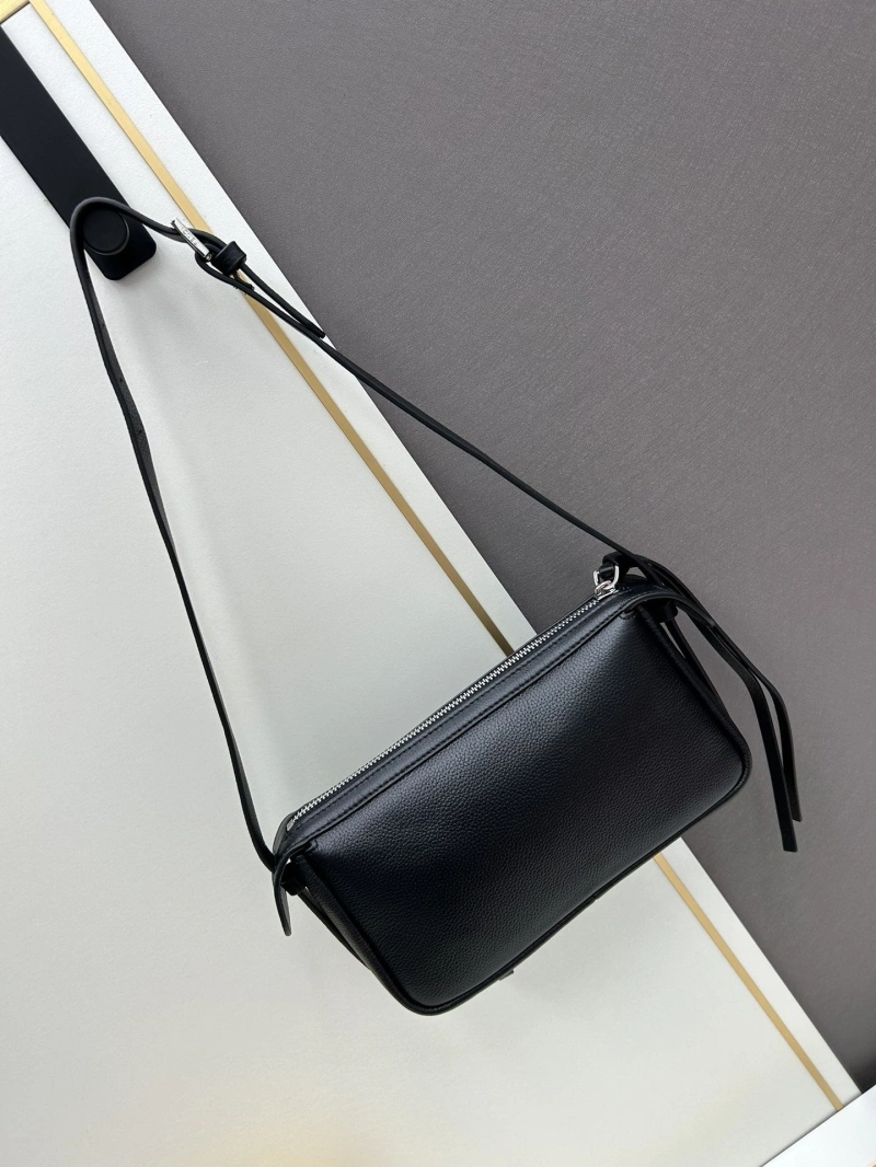 Fendi Top Handle Bags 4224-1984