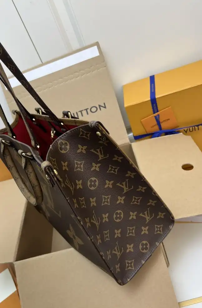 LV Shopping Bags 4224-2004