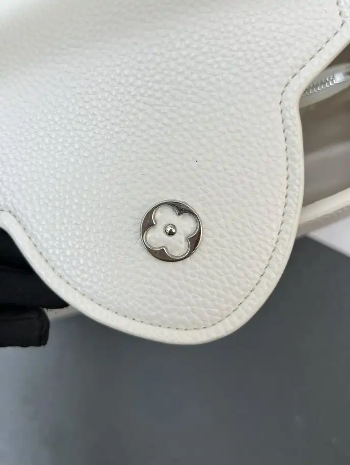 LV Capucines Bags 4224-2014