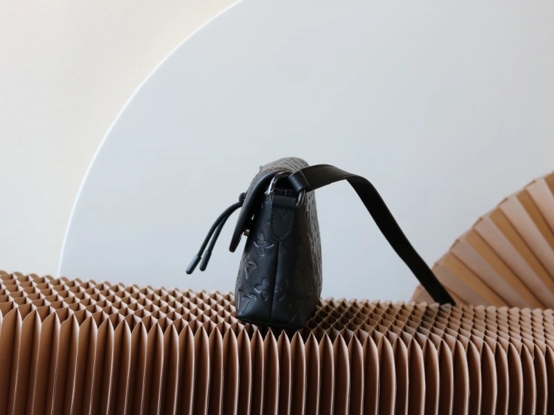 LV Satchel bags 4233A-0302