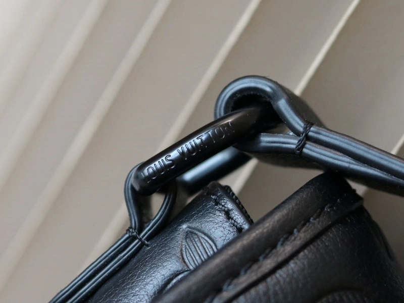 LV Satchel bags 4233A-0302