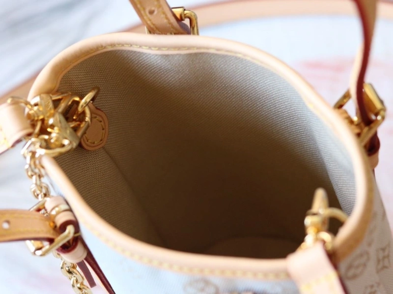 LV Bucket Bags 4233A-0314