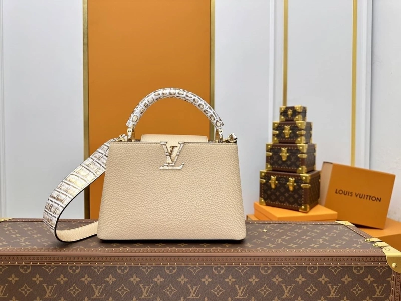 LV Capucines Bags 4233A-0357