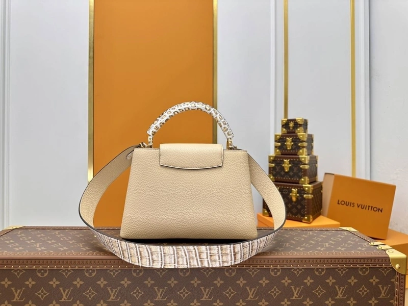LV Capucines Bags 4233A-0357