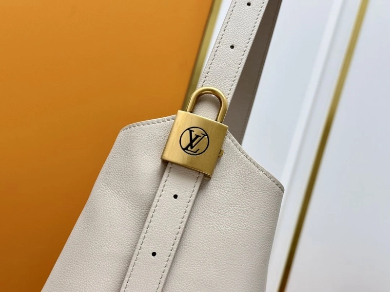 LV Shopping Bags 4233A-0364