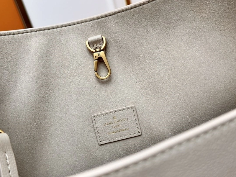 LV Shopping Bags 4233A-0364