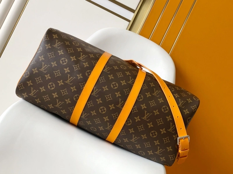 LV Travel Bags 4233A-0383