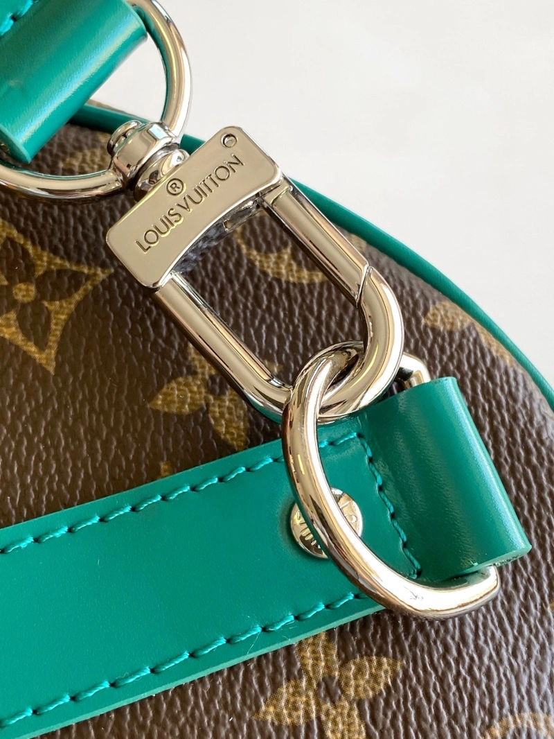 LV Travel Bags 4233A-0386