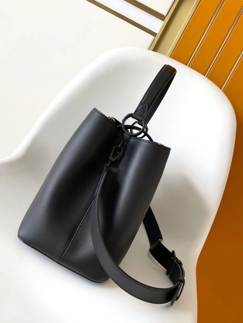 LV Capucines Bags 4233A-0833