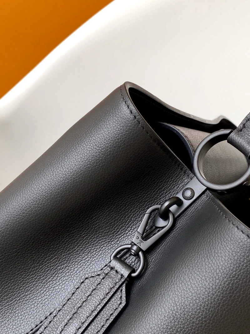 LV Capucines Bags 4233A-0833