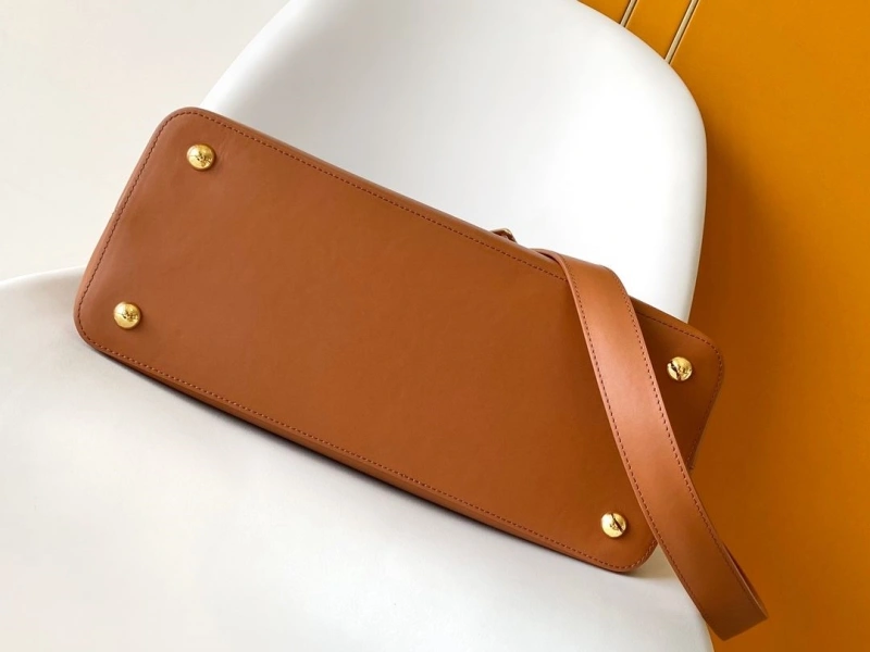 LV Capucines Bags 4233A-0835