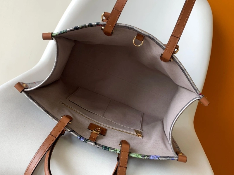 LV Shopping Bags 4233A-0839