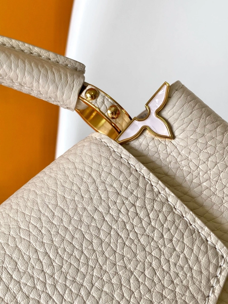 LV Capucines Bags 4233A-0843