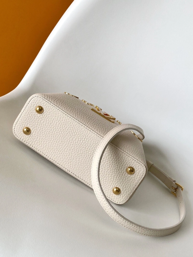 LV Capucines Bags 4233A-0843