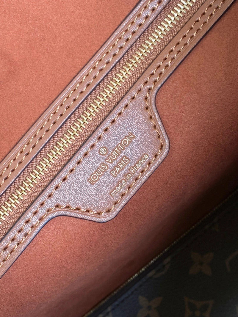 LV Shopping Bags 4233A-0877