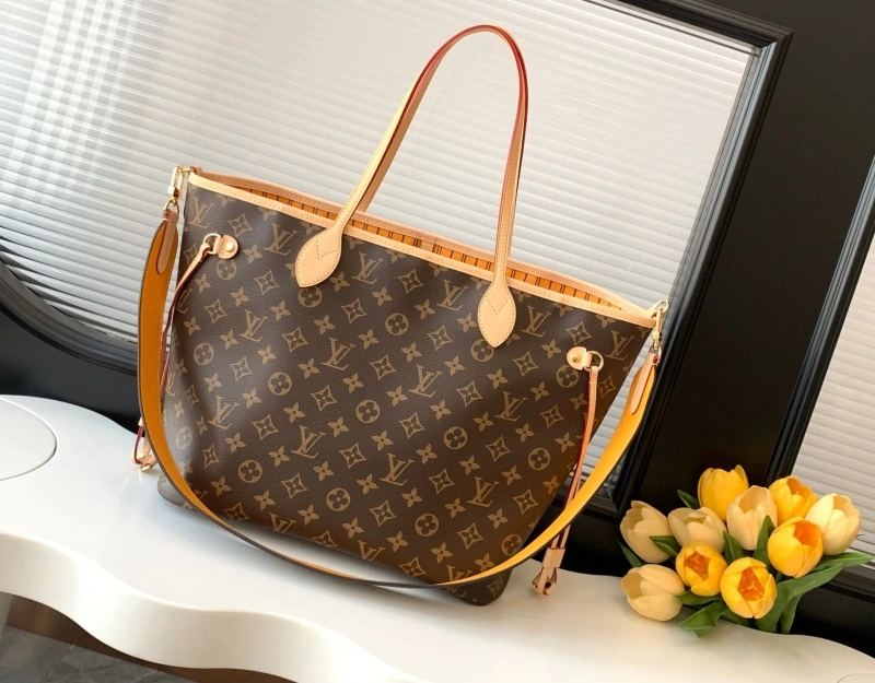 LV Shopping Bags 4233A-0924