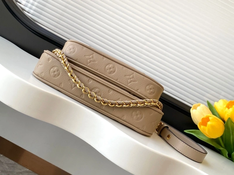 LV Top Handle Bags 4233A-0928