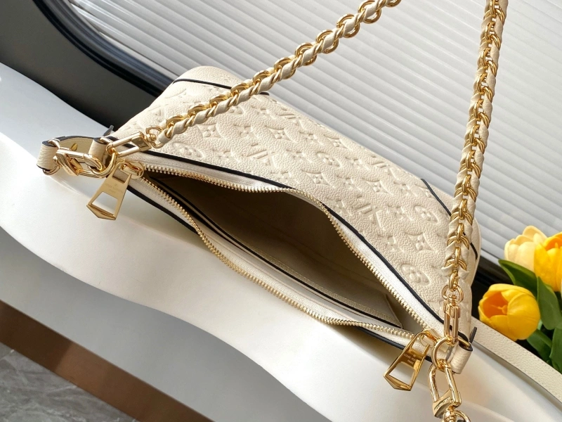 LV Top Handle Bags 4233A-0931