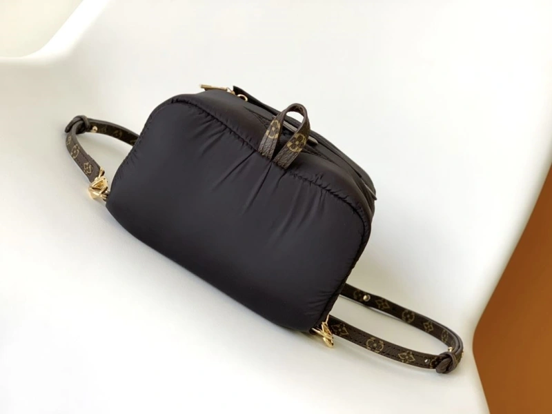 LV Backpacks 4233A-1037