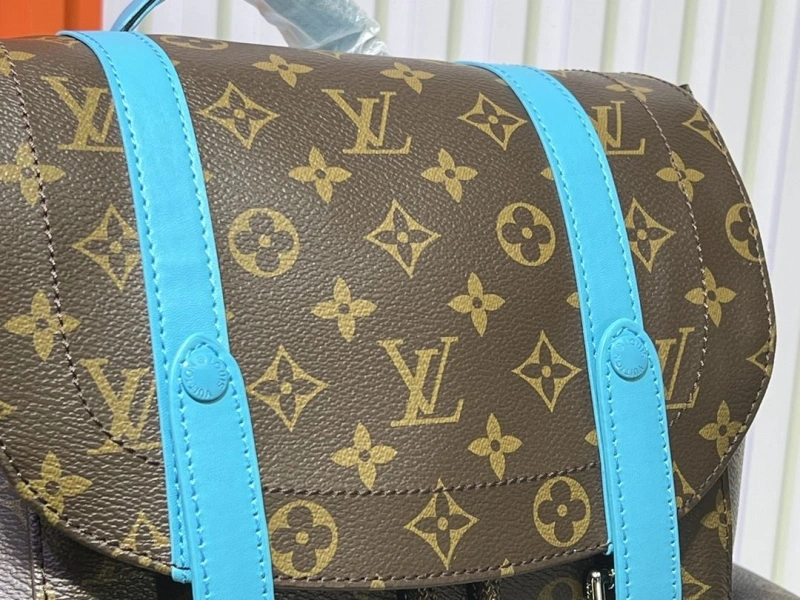 LV Backpacks 4233A-1112