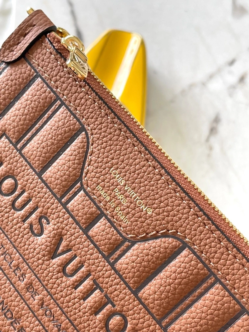 LV Shopping Bags 4233A-1209