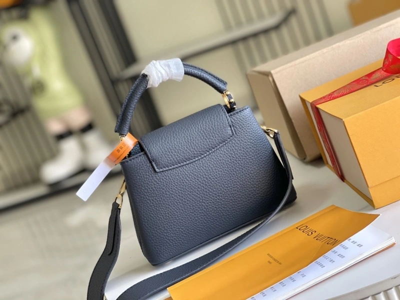 LV Capucines Bags 4233A-1235
