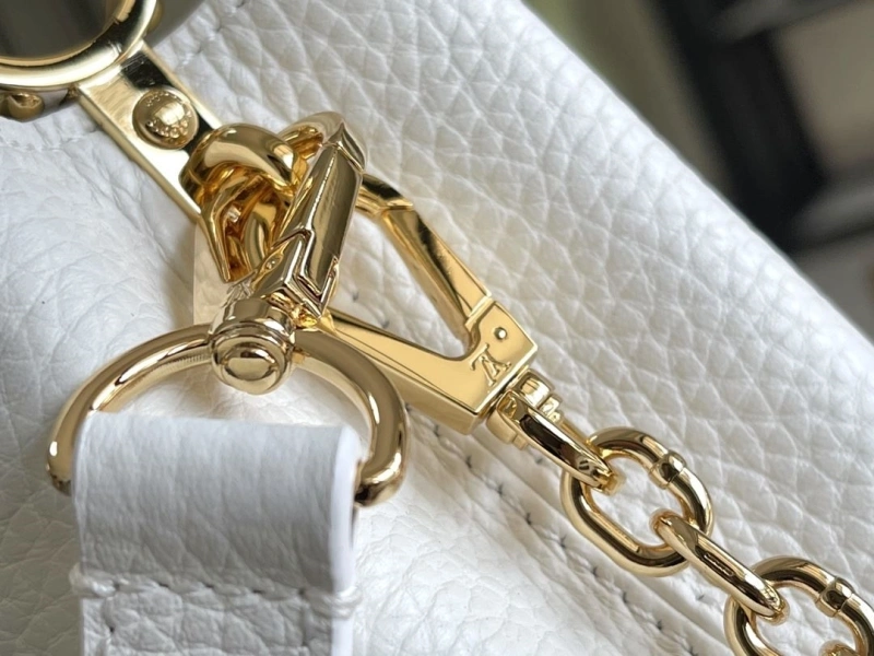 LV Capucines Bags 4233A-1240