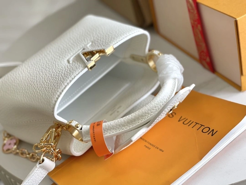 LV Capucines Bags 4233A-1240