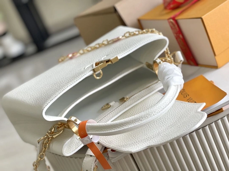 LV Capucines Bags 4233A-1242